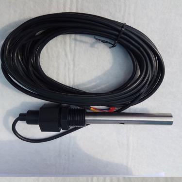 特點(diǎn)：316L不銹鋼，耐腐蝕、高溫、高壓型。  電極常數(shù)：10.0cm-1  性能：電極種類(lèi)：兩電極式  電極材質(zhì)：316L不銹鋼  溫補(bǔ)元件：PT1000  機(jī)械連接：1/2