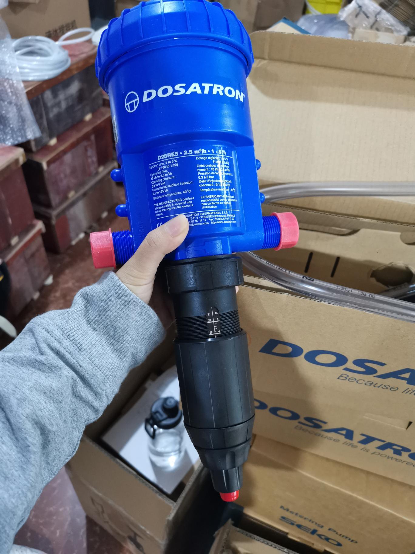 法國(guó)多壽配比泵水驅(qū)動(dòng)比例注入泵